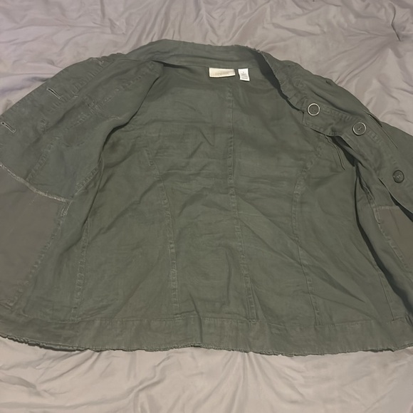 Chico’s Button Front Jacket with 3/4 Length Sleeves Size 1 Medium
Olive Green - Picture 4 of 4